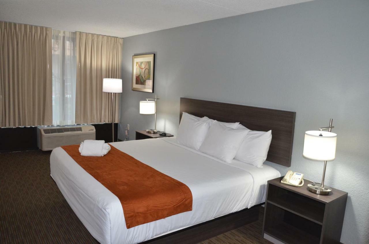 Days Inn & Suites By Wyndham Orlando Airport Exterior foto